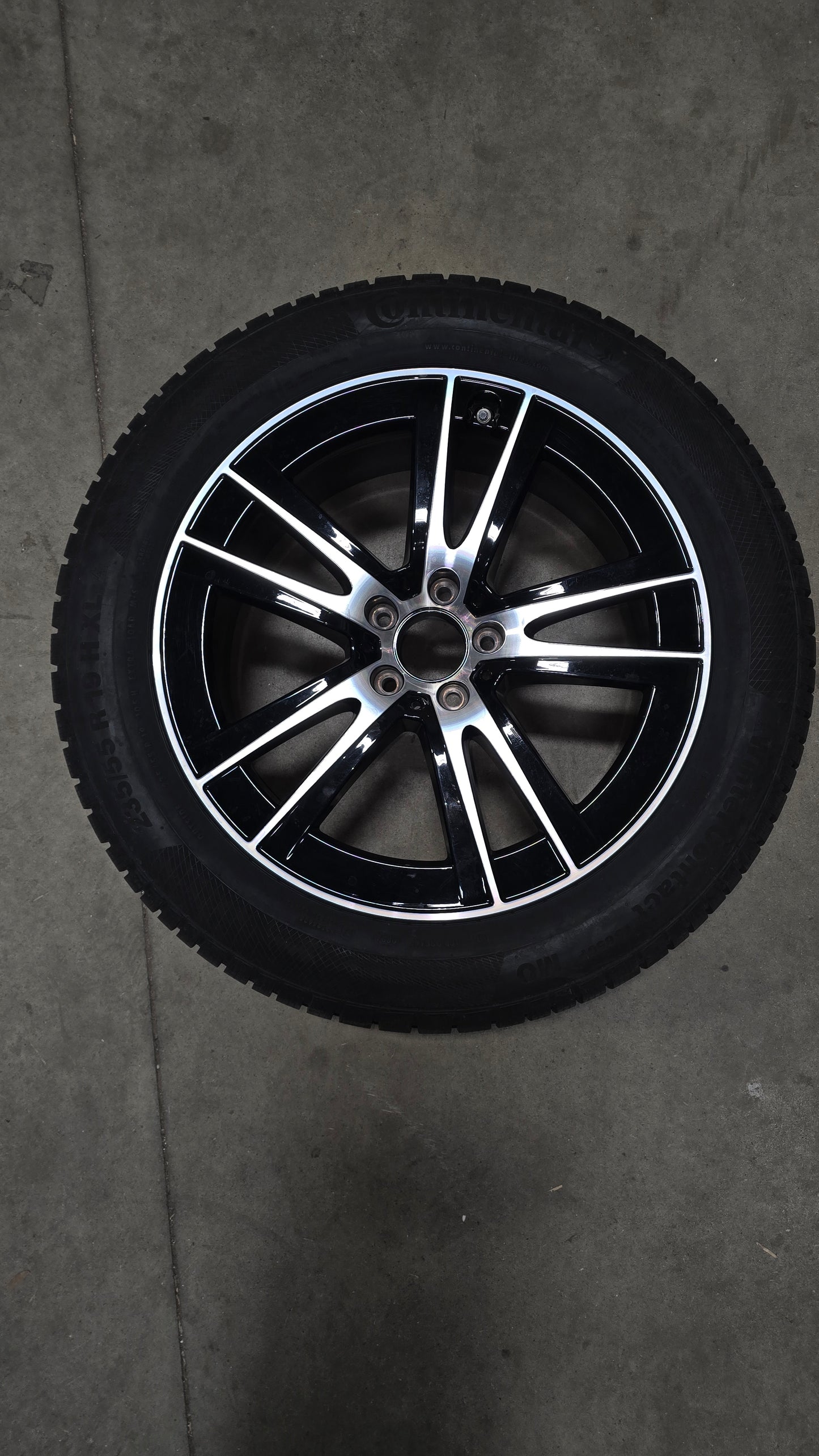 MERCEDES-BENZ GLC300 WINTER TIRE PACKAGE