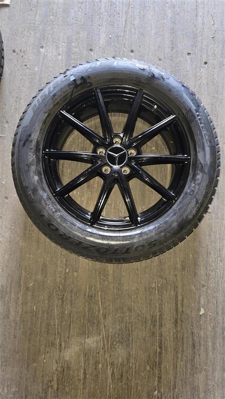 MERCEDES-BENZ GLA/GLB 250 WINTER TIRE PACKAGE | Used