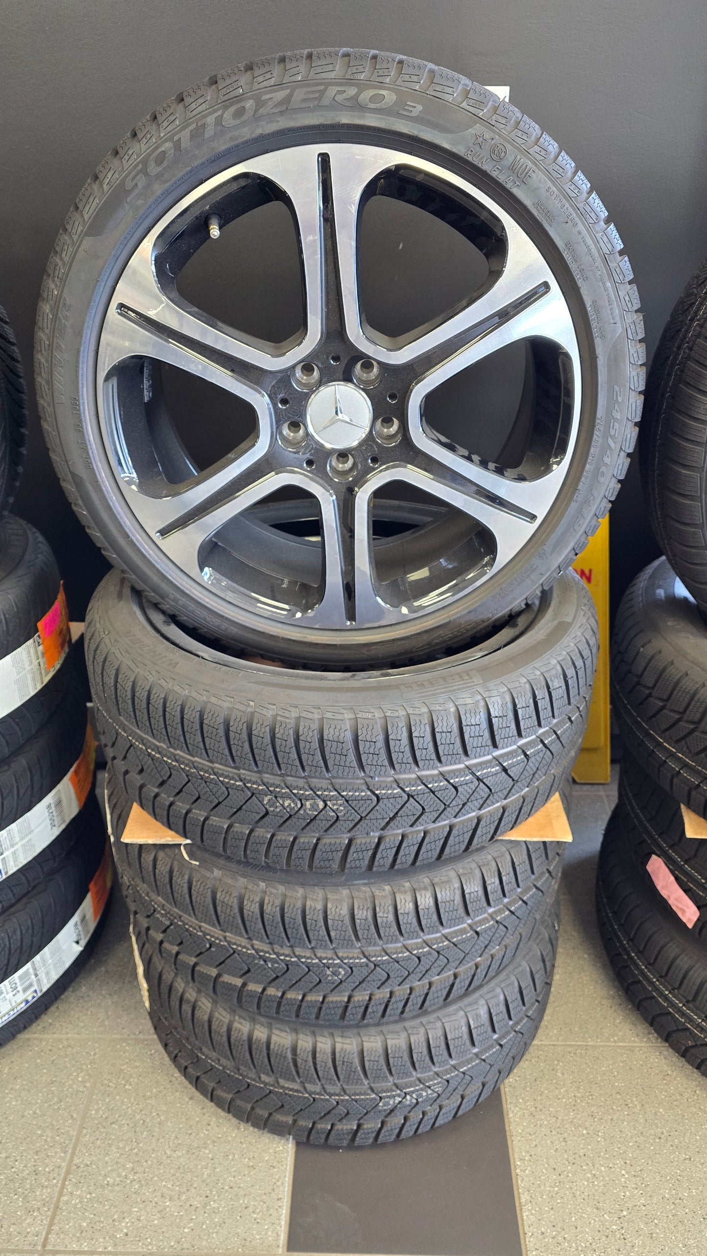 MERCEDES-BENZ E350/450 WINTER TIRE PACKAGE | New