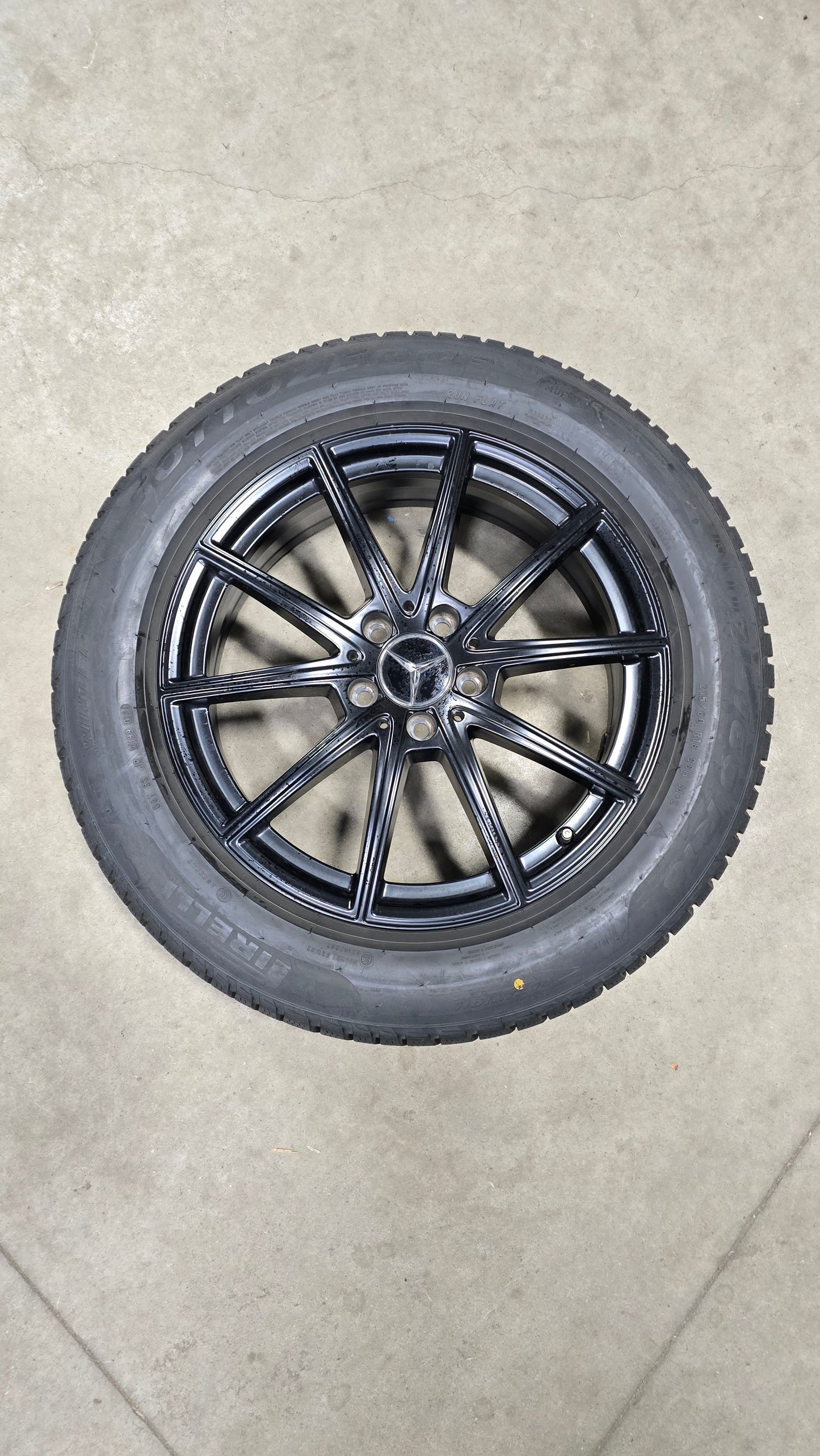 MERCEDES-BENZ GLA/GLB 250 WINTER TIRE PACKAGE | Used