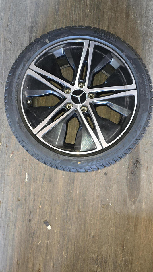 MERCEDES-BENZ CLA/A250 WINTER TIRE PACKAGE | Used